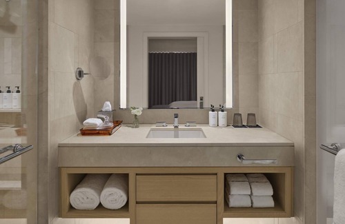 Back Bay East Hotel | 4 Classic Fireplace Suite at The Newbury Boston!
