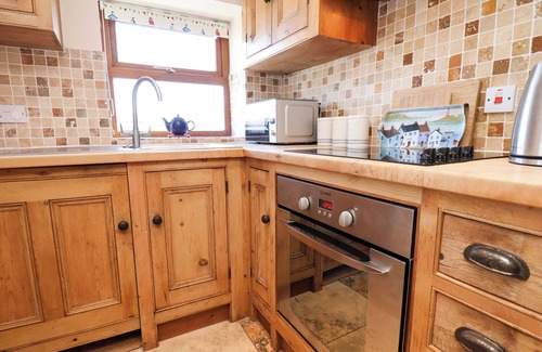 Hinderwell Cottage | 4 CLIFF COTTAGES, pet friendly, country holiday cottage in Staithes
