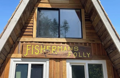 Powell River Cabin | 4 Coastal Cabins & 2 bedroom suite for exploring the Sunshine Coast of BC