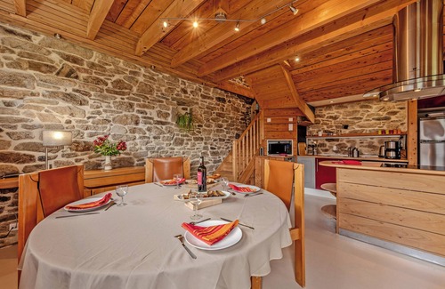 Goulven Cottage | 4 * cottage near the sea in the quiet countryside. Comfort. Free bikes.