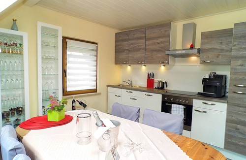 Historic Downtown Apartment | 4 * Exclusive, fully equipped Mosel room apartment with castle view and balcony.