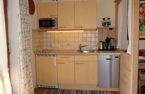 Grassau Apartment | 4. Fewo Wilder Kaiser, 36 qm, 1-3 Pers., 1 Schlafzimmer, 1 Wohn-Schlafraum, Süd- und Ostbalkon