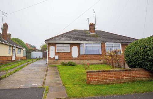 Wellingborough House | 4 Guests - Free Parking - Near Attractions