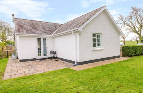 Kilgetty Cottage | 4 Hanbury Lodge