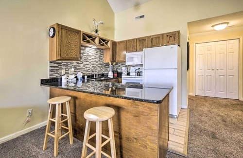 Little River Apartment | 4 Mi to Cherry Grove Beach: Studio w/Pool!