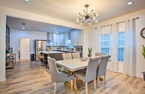 Cedar Crest House | 4 Mi to Dtwn Dallas: Home w/Fire Pit + Gazebo