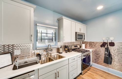 South Broadway House | 4 Mi to Dtwn: Home w/Patio in Cleveland!