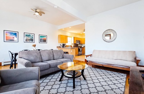 Elberta Condo | 4 Minutes to Lake Michigan - FREE Kayak & Bike Rental