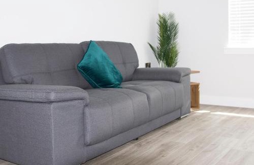 Sandhead House | 4 Mote View-Uk37497