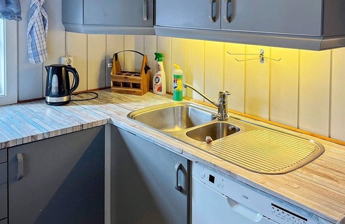 Skulestad House | 4 person holiday home in skulestadmo