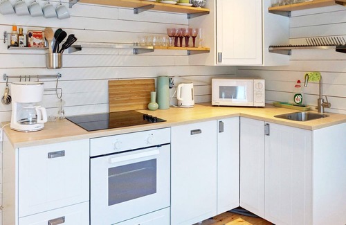Grisslehamn House | 4 person holiday home in GRISSLEHAMN