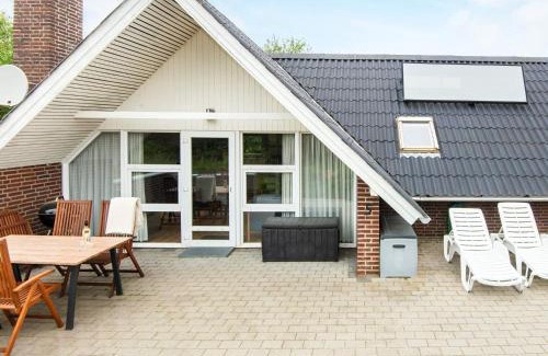 Sondervig House | 4 person holiday home in Ringk bing