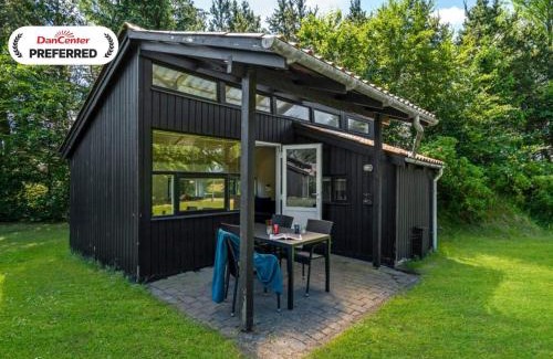 Hampen House | 4 person holiday home in Hampen