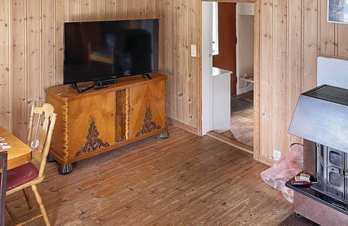 Vagsoy House | 4 person holiday home in Bryggja