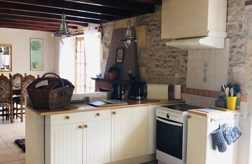Migron House | 4* - Poirier - 240 yr old cottage - Pool, Summerhouse & Games Barn + playhouse