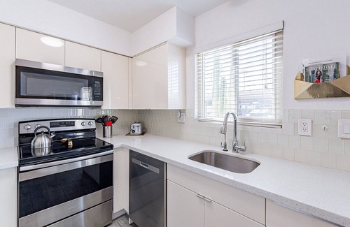 South Scottsdale House | 4 pools, quiet Townhouse Walking Distance to Old Town, Five Star Reviews