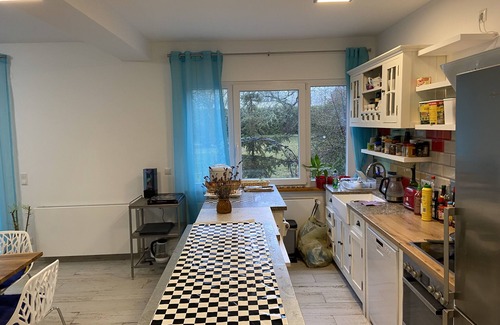 Lindenberg Apartment | 4-room apartment in 2 FH 16 km v. Berlin Alexanderplatz, 3 double beds. eat-in kitchen