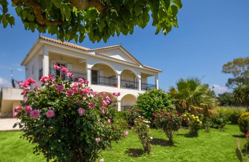 Porto Koukla House | 4 rooms
