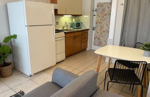 Dunedin Apartment | 4 · Seaside Artisan Apartment 4