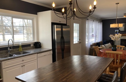 St. Andrews Cottage | 4 Season Family Cottage in Matlock, MB. Close to Matlock Beach (Lake Winnipeg)