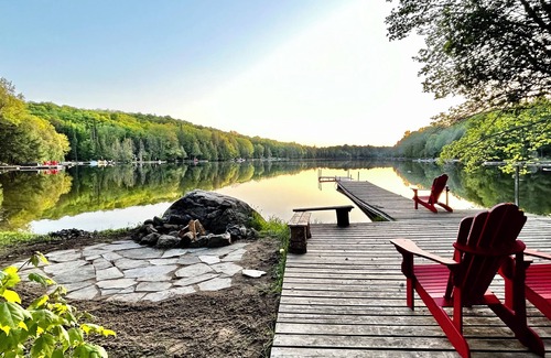 Perry Cottage | 4 season ★ Muskoka Cottage ~ Beach ~ 5 Beds ~ Arrowhead~ North of Hunstville
