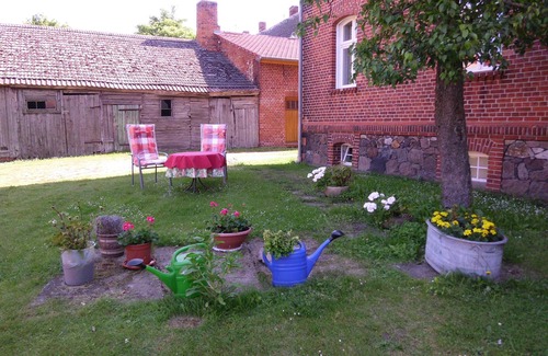 Roddan Apartment | 4-star apartment for 3 to 4 people. in a renovated monument with four-sided courtyard
