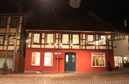 Luebz House | 4 star cottage with garden by the brook, art and antiques to 7 people