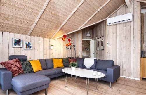 Øksenmølle House | 4 star holiday home in Ebeltoft-By Traum
