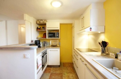 Arradon House | 4-star house with patio and garden