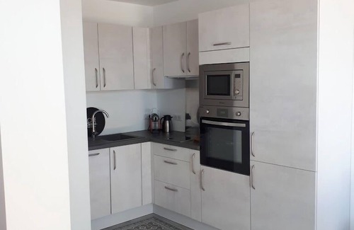Meze Apartment | 4-star roof-top nugget with a splendid view