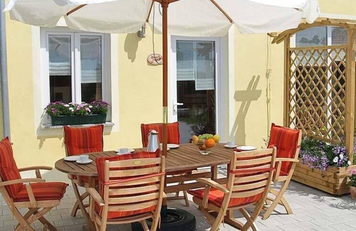 Herrieden Apartment | 4-Sterne-Ferienwohnung (50qm) für Familien mit Kuschelhöhle