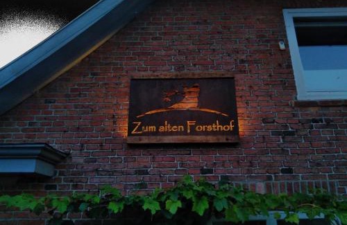 Eutin Apartment | 4 Sterne Wohnen "Zum alten Forsthof" am Schlosspark, App 3 "wunnerbor"