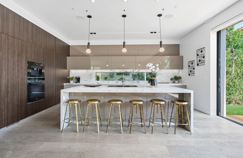 Melrose House | 4 Story West Hollywood Villa with Movie Theater, Sauna & Rooftop