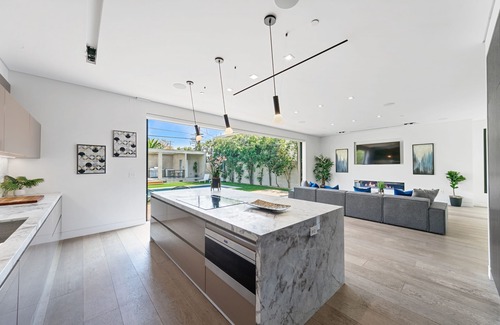 Melrose House | 4 Story West Hollywood Villa with Movie Theater, Sauna & Rooftop