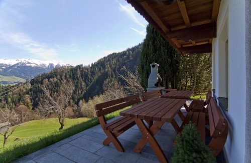 Schlitters House | 4 to 12 people, ski vacation, hiking vacation, cultural vacation, quiet dreamlike location