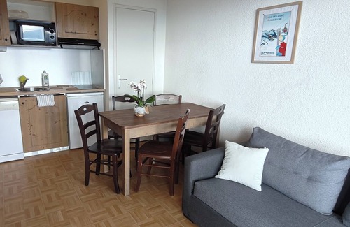 Chamrousse Apartment | 4 to 6 people in a 3 star residence with superb panorama near ski lift and slope