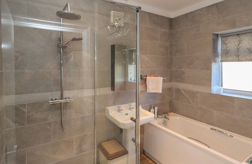 Blacon Cottage | 4 VENABLES ROAD, romantic, character holiday cottage in Blacon