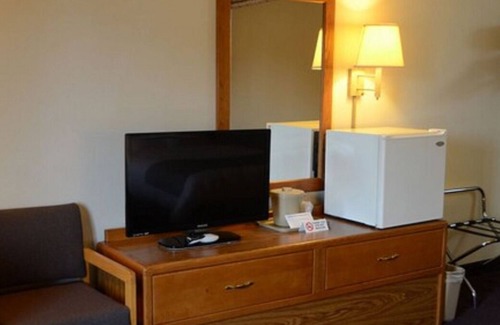 Thorp House | 4 x Double Queen Room at FairBridge Inn & Suites Thorp