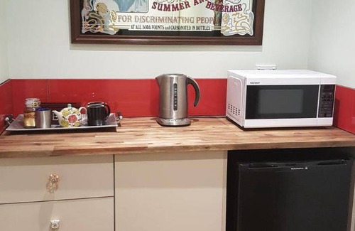 Warners Bay Bed & Breakfast | 40 m² Bed and breakfast ∙ 4 guests
