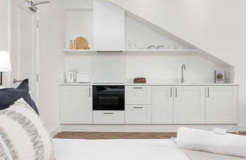 RopeWalks Apartment | 40 Renshaw Apartments
