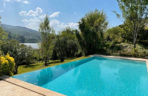 Santa Cruz do Douro House | 400 m² House ∙ 5 bedrooms ∙ 10 guests