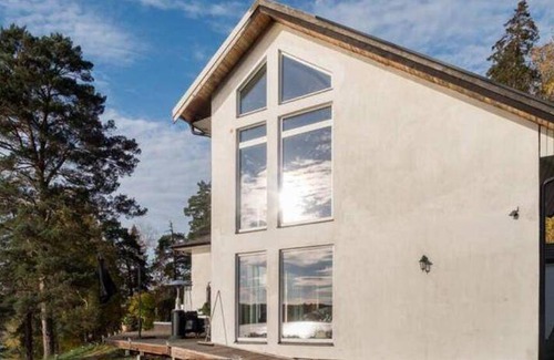 Sigtuna Municipality Villa | 400 m² Villa ∙ 3 bedrooms ∙ 8 guests