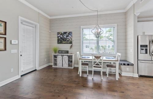 King City House | 400 Ocean Blvd. #1200