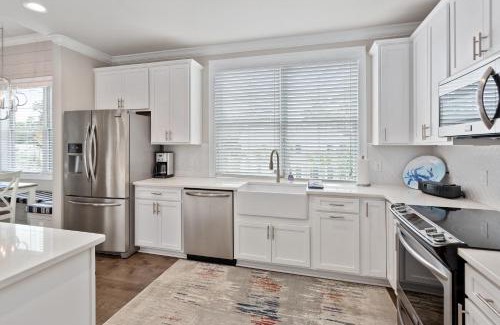 King City House | 400 Ocean Blvd. #1200