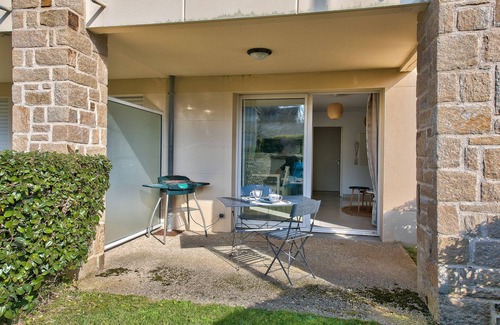 Fouesnant Apartment | 400m from the sea, apartment with terrace for 2