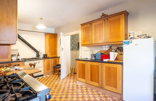 Leenane Apartment | 401 The Covent Leenane-5 Bedrooms-Sleeps 11