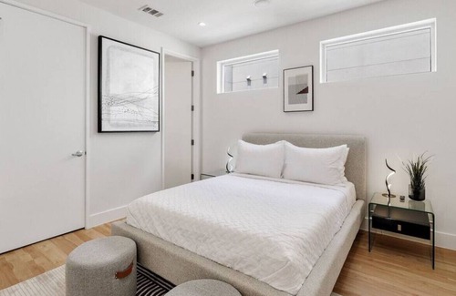 Oak Lawn House | 4021 Bowser · Oaklawn | Gated 4-Story Townhome | Private Rooftop