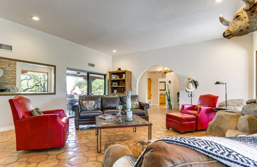 Cave Creek House | 406 m² House ∙ 6 bedrooms ∙ 12 guests