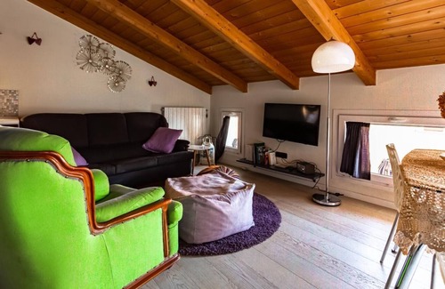 Feriolo House | 4½-zimmer Haus mit Gigantischer Seesicht Direkt an der Seeuferpromenade