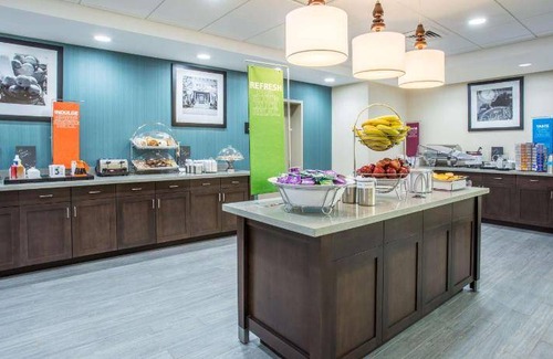 Northeast Yonkers Hotel | 41 m² Hotel ∙ 10 guests
